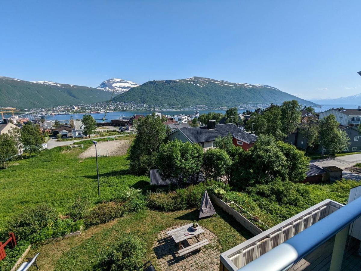 Sea & Mountain View Apartment Tromso Bagian luar foto