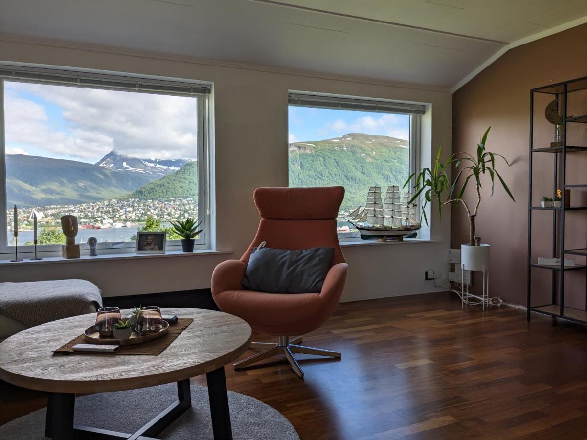 Sea & Mountain View Apartment Tromso Bagian luar foto